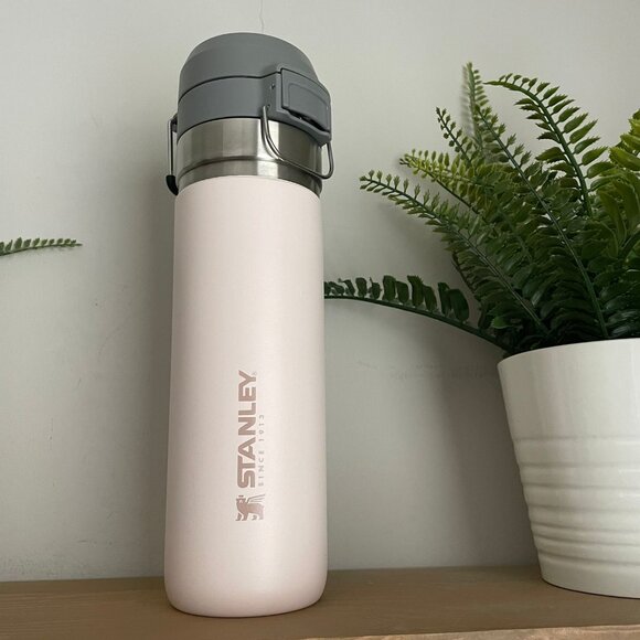 Stanley Other - Stanley Quick Flip GO Water Bottle